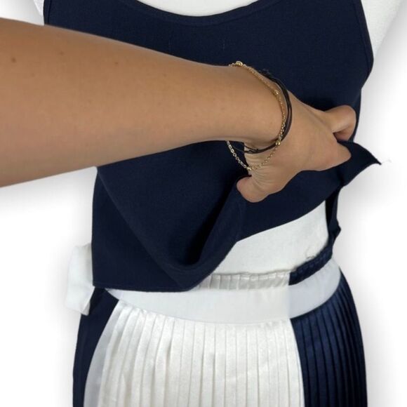 Boohoo Navy Blue and White Maxi Dress with Pleated Skirt - Picture 9 of 11